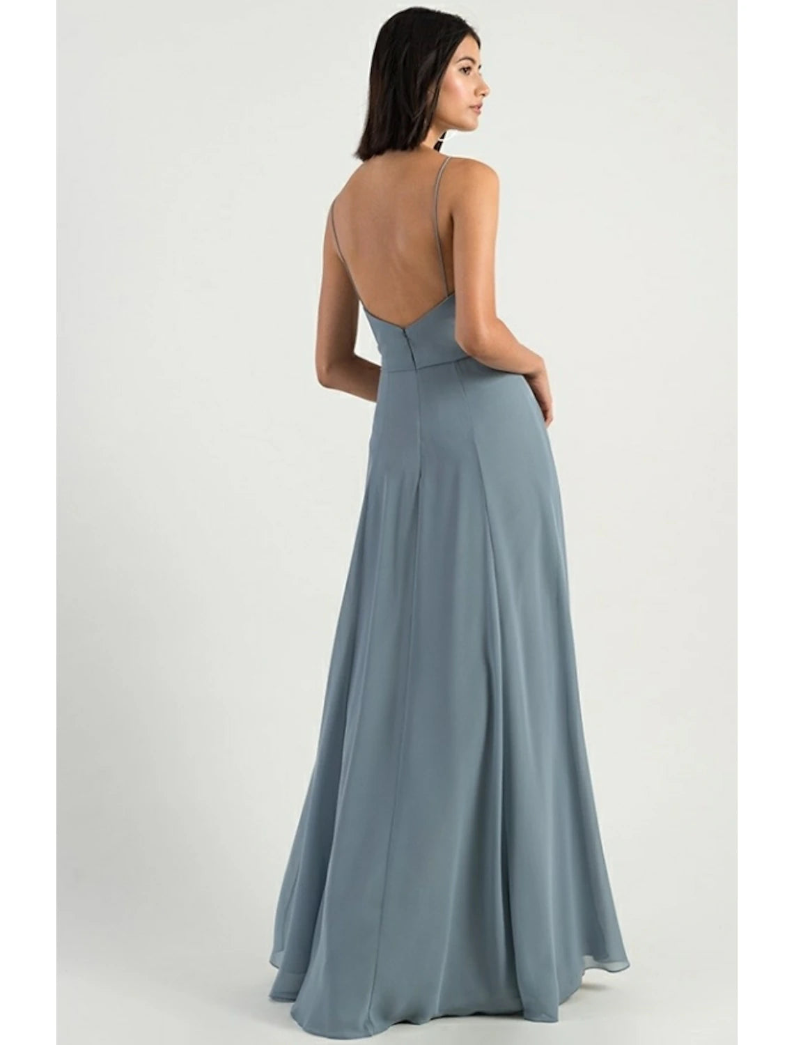 Abito da damigella d'onore a trapezio, senza maniche, con spalline sottili, schiena scoperta, lunghezza pavimento, in chiffon con spacco frontale
